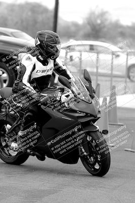 media/Mar-20-2023-Moto Forza (Mon) [[d0bbc59e78]]/Around the Pits/